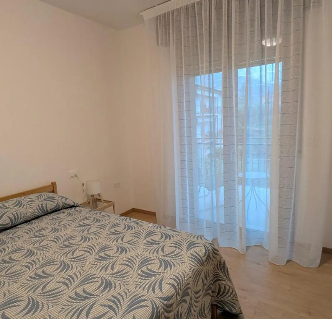 Apartment Charming Lake Garda Escape Torri Del Benaco Italy